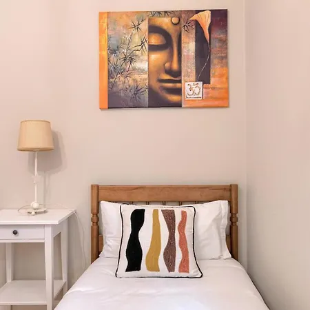 Appartement Vivienda Turistica Reformada En Zona Residencial Con Garaje Y Wifi *