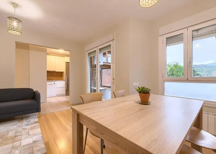 Lejlighed Vivienda Turistica Reformada En Zona Residencial Con Garaje Y Wifi